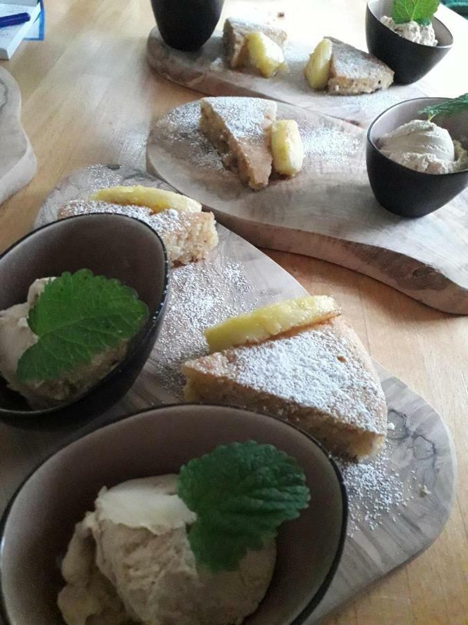 Maas&Mechelen B&B Massage & Wellness Maasmechelen Eksteriør bilde
